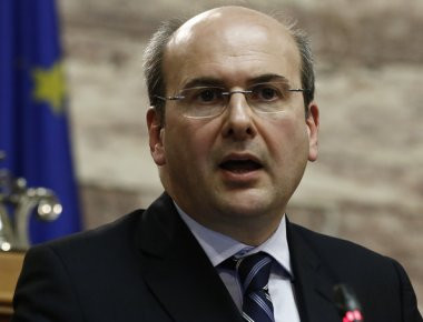 Παντρεύτηκε υπό άκρα μυστικότητα στην Κέα ο Κωστής Χατζηδάκης (φωτό)